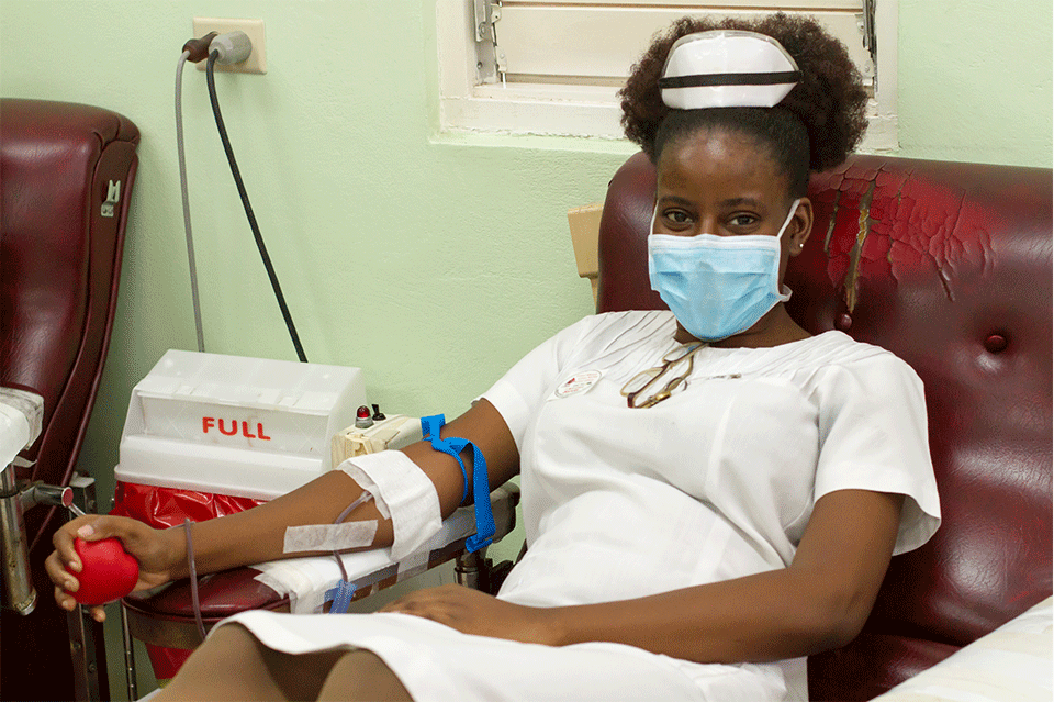 Nurse blood donor in Jamaica