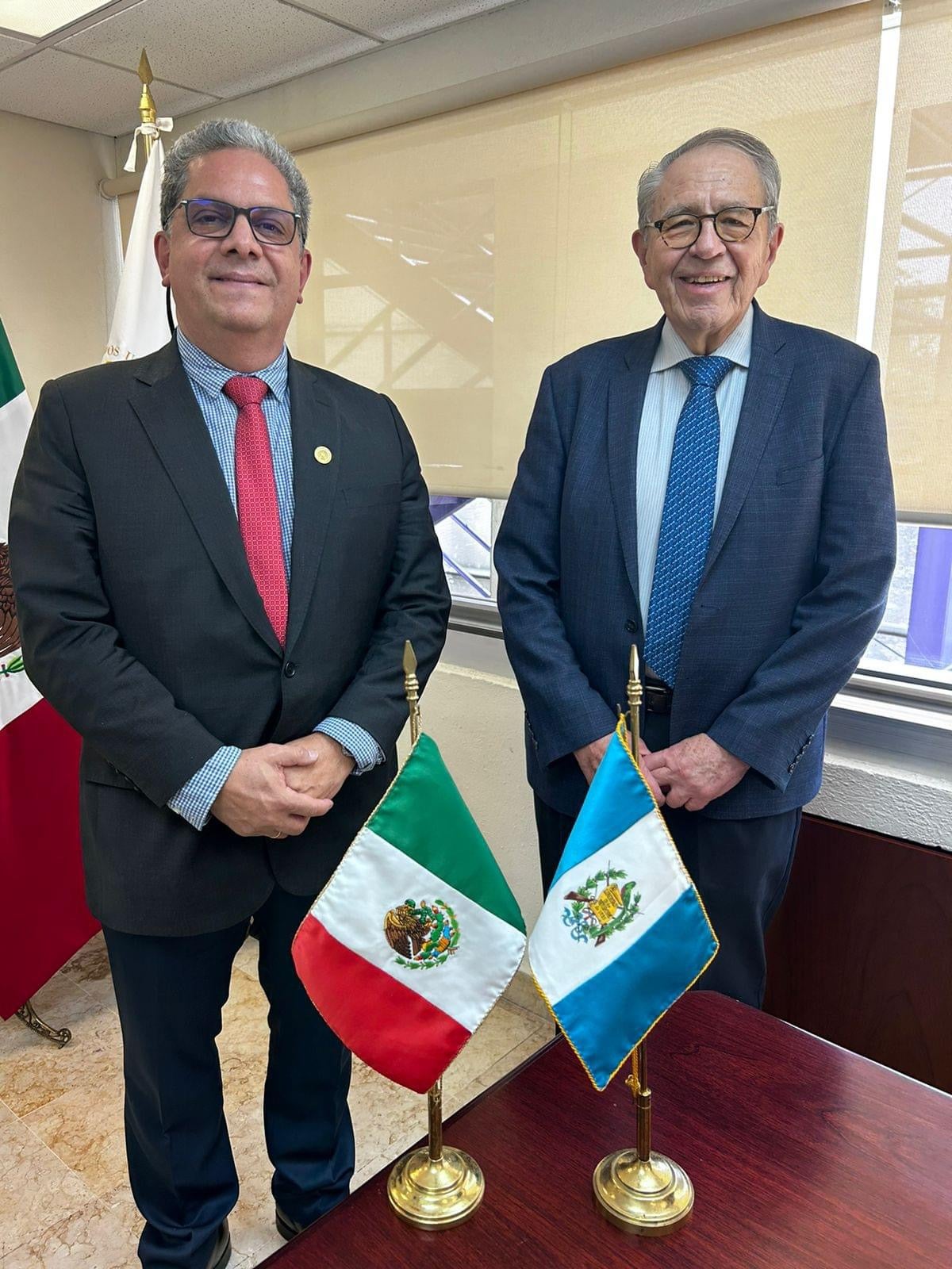 Visita a Mexico del Ministro de Salud, Dr. Oscar Cordón