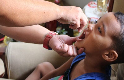 Vacunación contra el polio