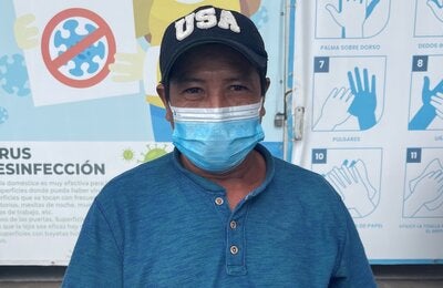 Sr. Pablo Hérnandez, beneficiario vacuna COVAX