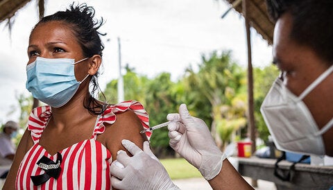 Vacunación contra la COVID-19 en Colombia