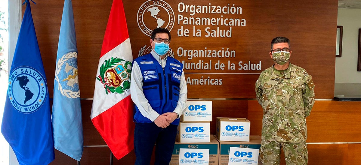 La Dirección de Salud del Ejército peruano recibe donación de equipos de  protección personal - OPS/OMS
