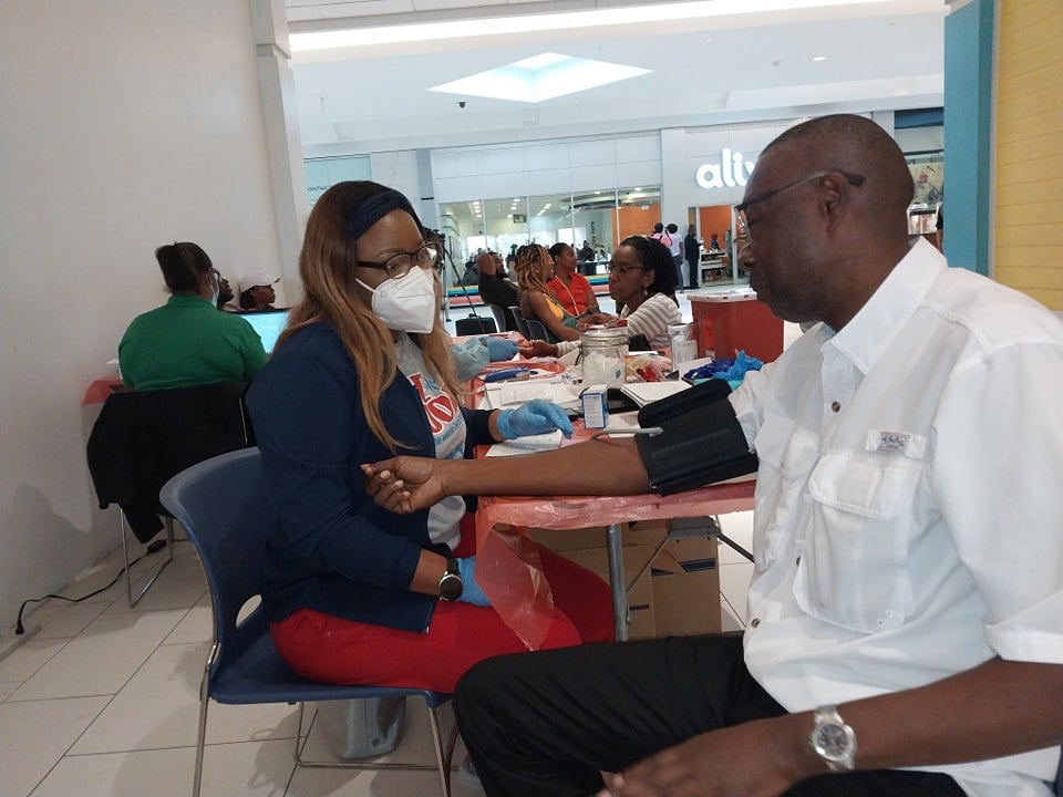 Team PAHO gets screened prior to donating blood
