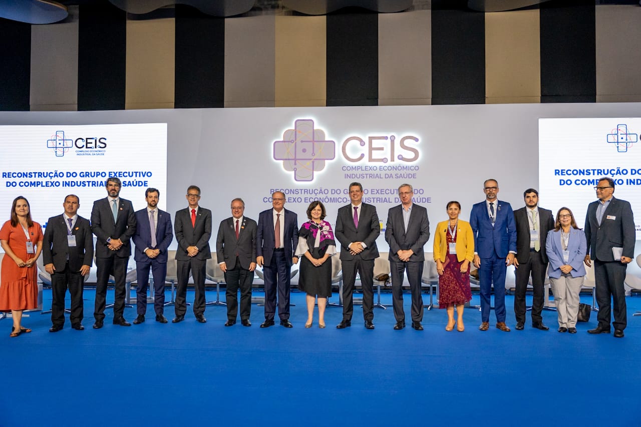 Evento de criação do criação do Grupo Executivo do Complexo Econômico-Industrial da Saúde (GECEIS)