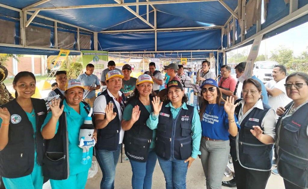 Equipo de inmunizaciones de Minsa, DIRESA Ucayali y OPS.