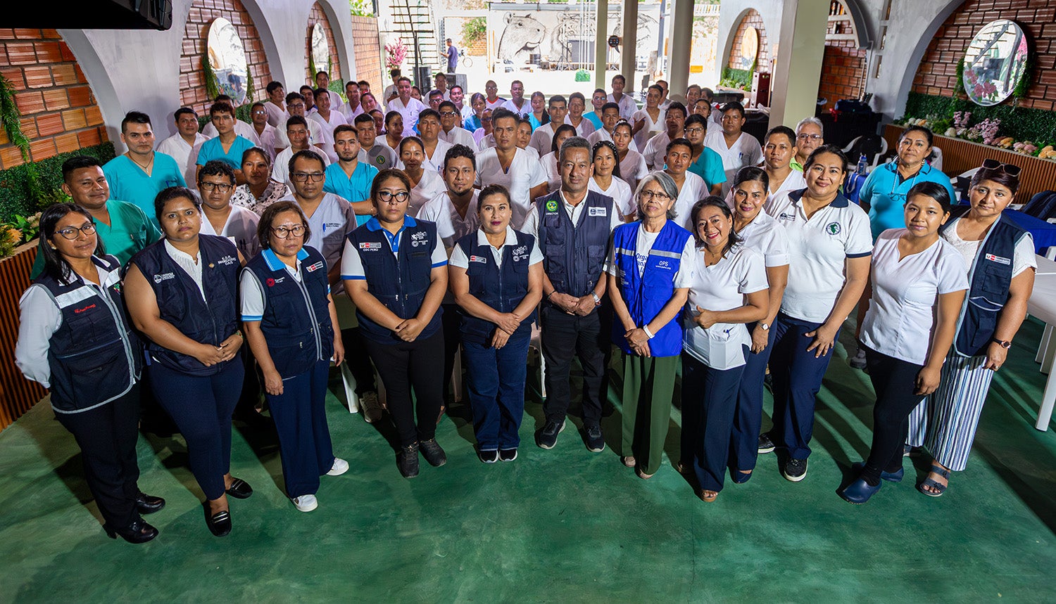 Asistentes a la capacitación en San Lorenzo, Datem del Marañón, junto a facilitadores del Ministerio de Salud del Perú y la Organización Panamericana de la Salud