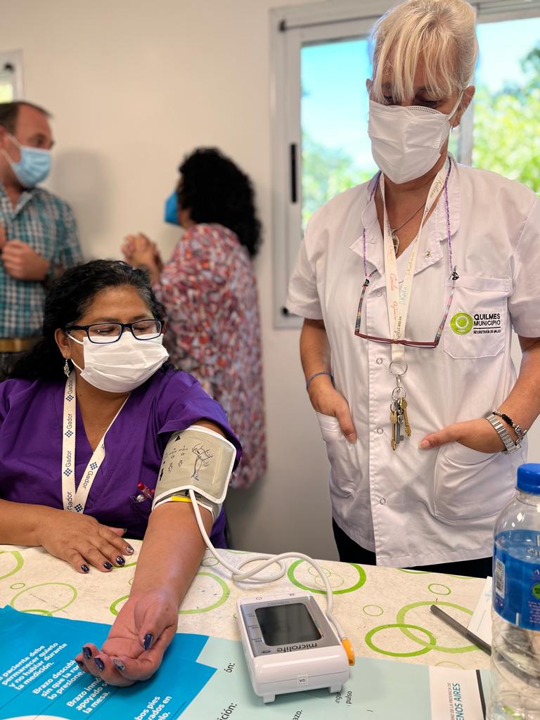 Imagen de un encuentro de sensibilización y capacitación en centros de atención primaria de la salud 
