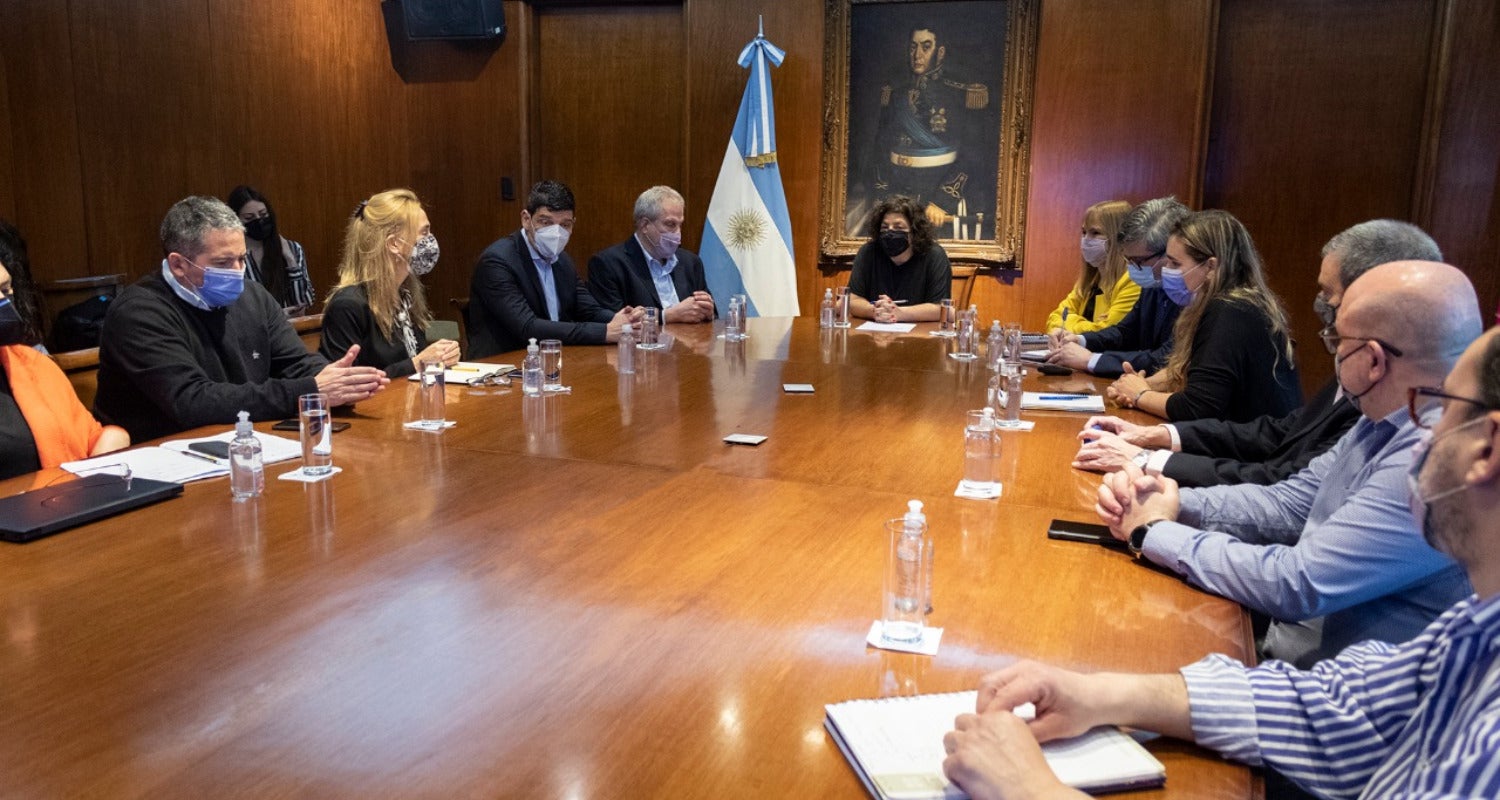 Argentina se suma al primer estudio multicéntrico de efectividad en vacunas COVID-19 liderado por OPS