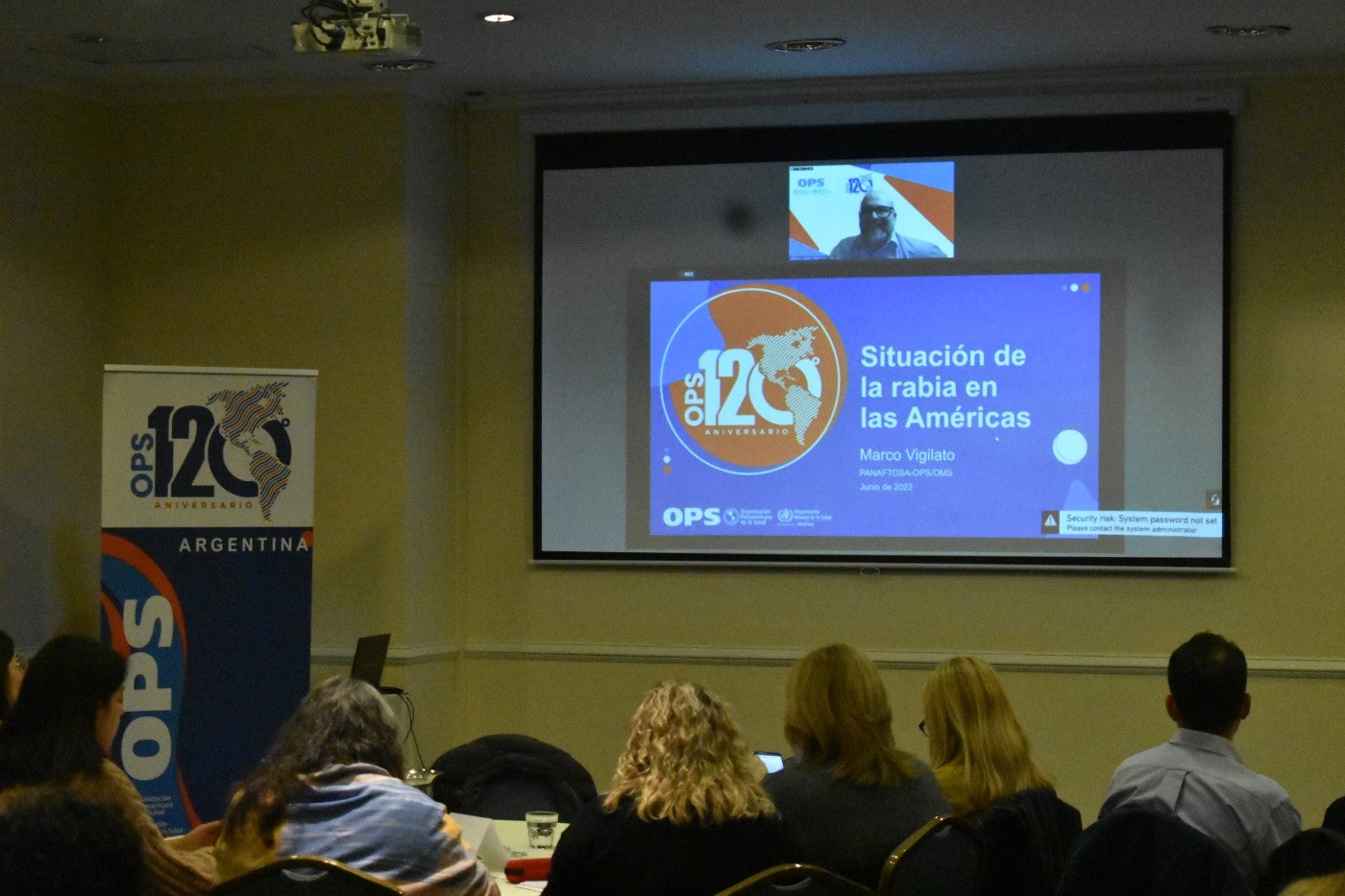 Marco Vigilato, de PANAFTOSA, durante su presentación.