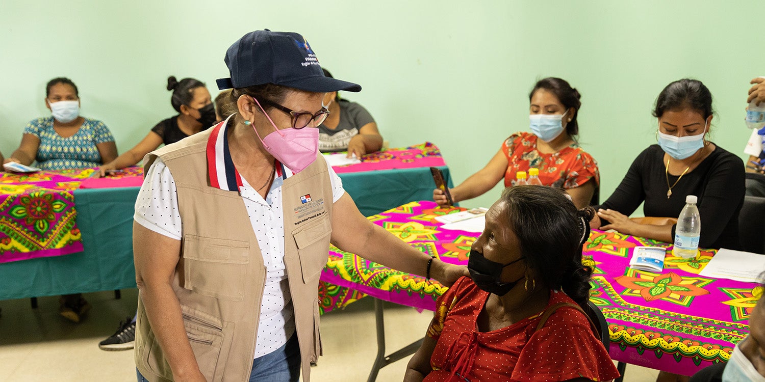 pan-doctora-partera-tradicional-conversacion