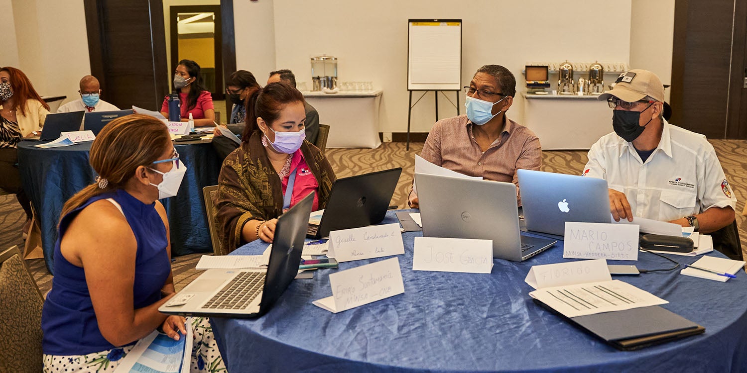 pan-mesa-trabajo-taller-STAR-IPED