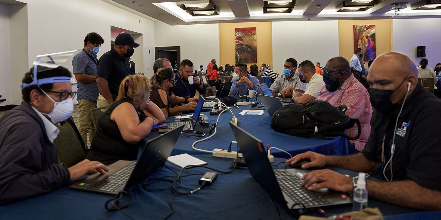 pan-mesa-trabajo-taller-STAR-IPED