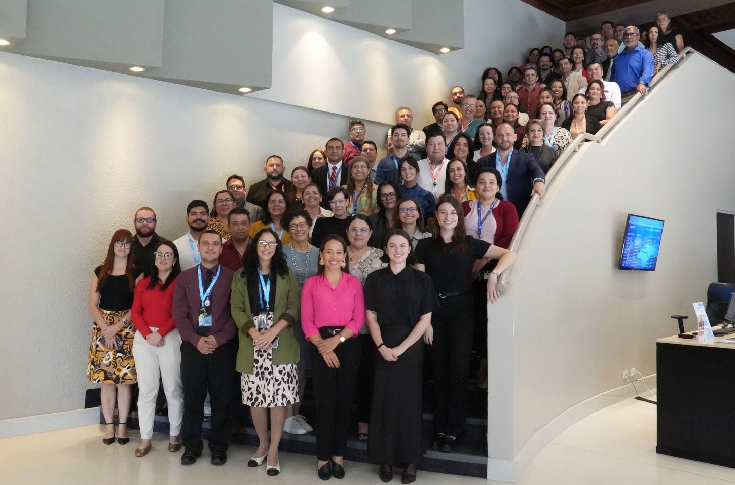 El taller contó con la participación de más de 70 directivos y técnicos del Ministerio de Salud, la Caja Costarricense de Seguro Social (CCSS); Inciensa,  Ministerios de Educación Pública y de Justicia y Paz; universidades públicas y la Cámara Costarricense de la Salud