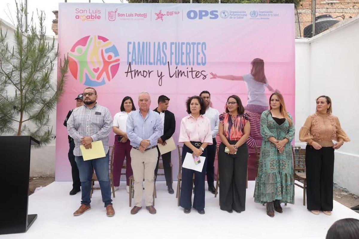 El programa Familias Fuertes fue presentado el 26 de mayo por la Secretaría de Gobernación Federal (SEGOB), con acompañamiento técnico de la OPS/OMS en México, ante el gobernador del estado Alejandro Armenta Mier y su gabinete.