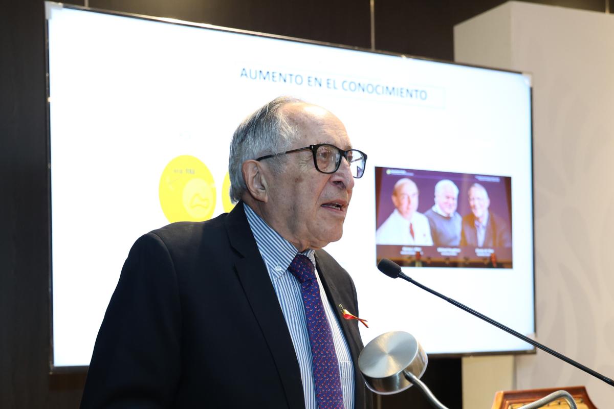 El secretario de Salud, David Kershenobich ofreció un mensaje en el evento