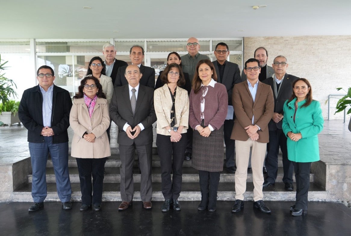 OPS/Luz Rospigliosi|| Participantes de la reunión de intercambio sobre iniciativas de cooperación triangular en el campo de la salud, realizada en las oficinas de la OPS/OMS en Perú. 