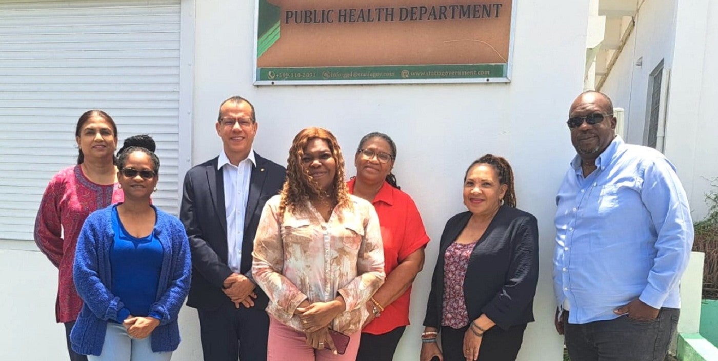 The PAHO/WHO TTO team with representatives from the Public Health Department of Saba
