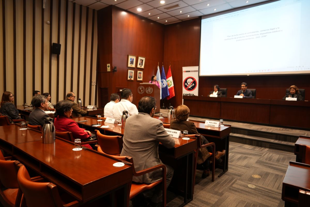 OPS/Luz Rospigliosi|| En auditorio de la OPS/OMS Perú presentan el Plan de Lucha contra el Contrabando, Comercio Ilegal y Falsificación de Productos Farmacéuticos, Dispositivos Médicos y Productos Sanitarios 2025-2030. 