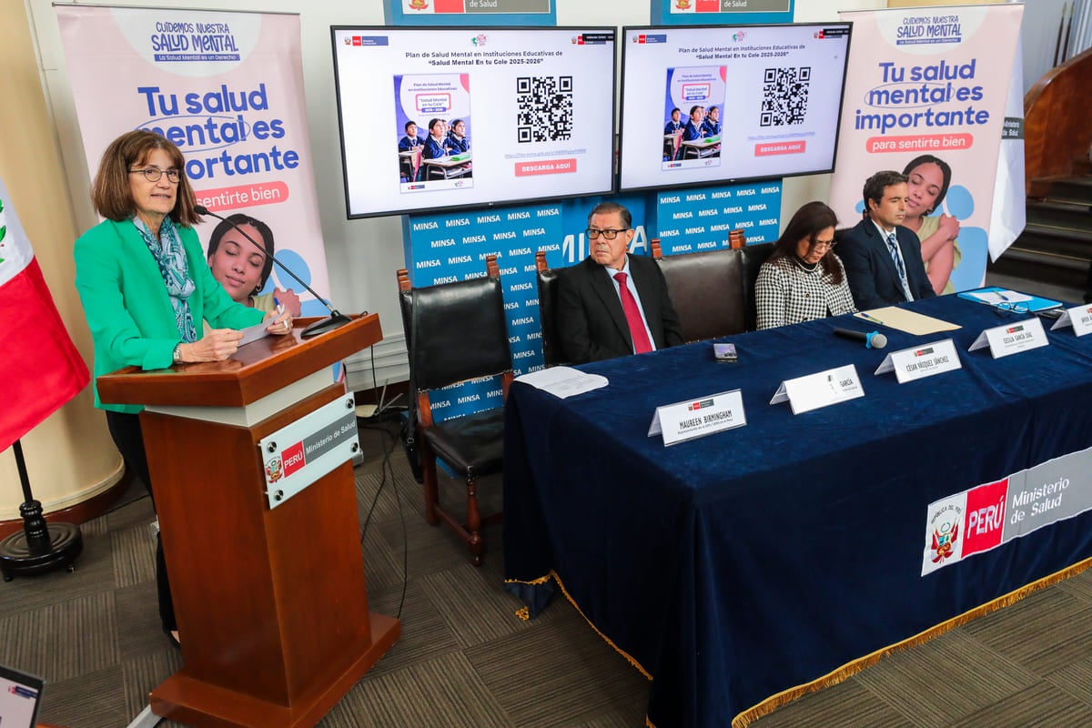 Maureen E. Birmingham, representante de OPS/OMS en Perú brinda palabras durante el lanzamiento del Plan “Salud Mental en tu Cole”. Créditos Minsa Perú. 