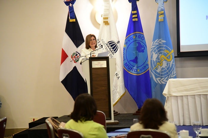 Autoridades de salud y OPS apoyan en evaluación nacional del Programa Ampliado de Inmunización 