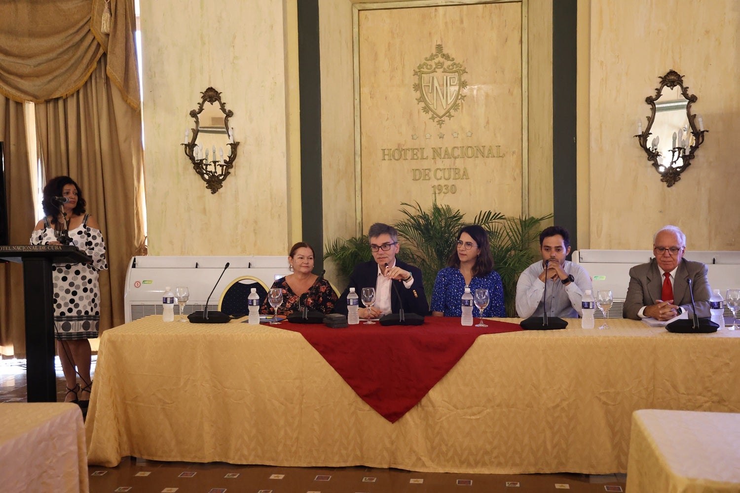 Apertura taller sobre cesación de tabaquismo, La Habana