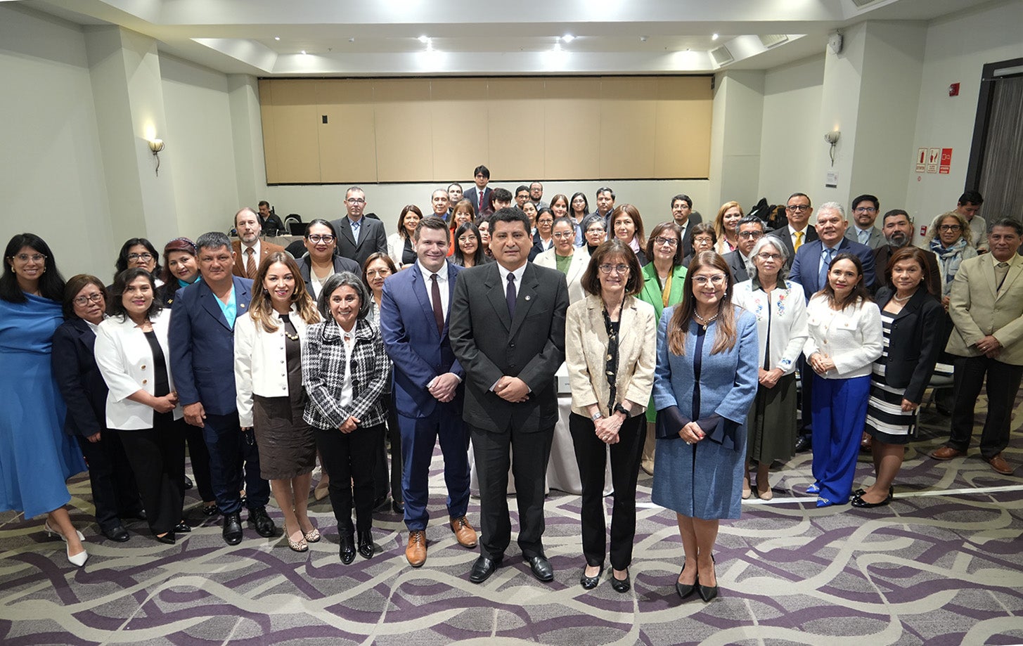 OPS/Luz Rospigliosi || Autoridades y asistentes durante el evento de presentación de productos del proyecto.