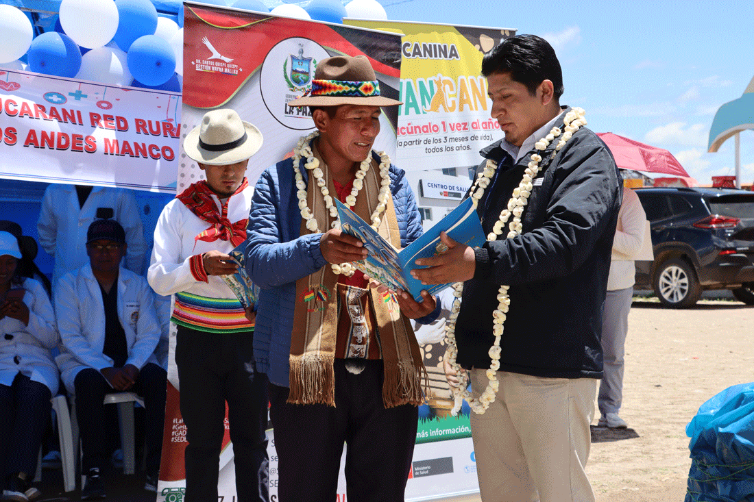""autoridades de bolivia y perú vacunación antirrábica en la frontera