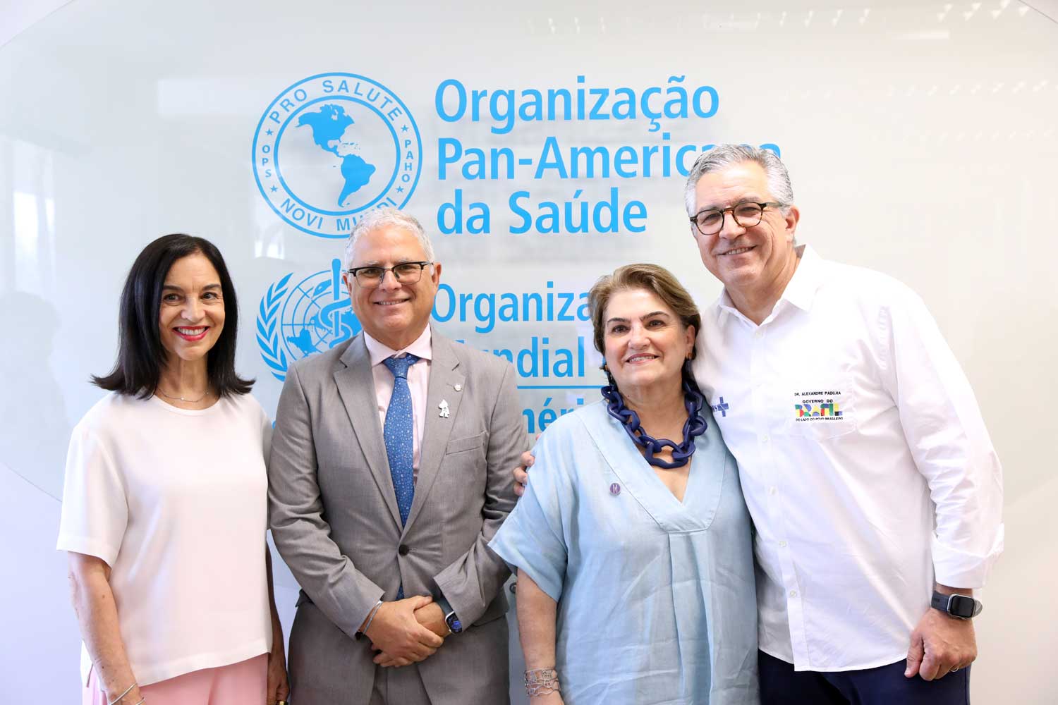 Segunda-dama do Brasil, Lu Alckmin; representante da OPAS e da OMS no Brasil, Cristian Morales; ministra das Mulheres, Márcia Lopes; e ministro da Saúde, Alexandre Padilha