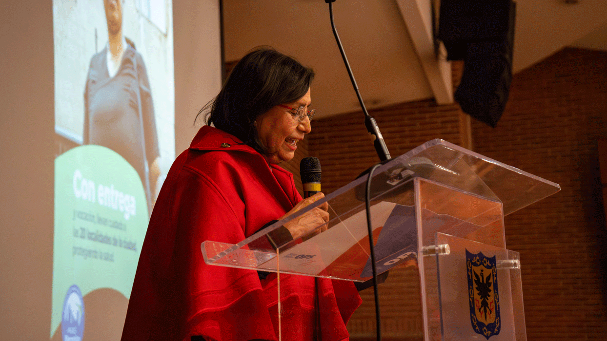 Dra. Tambini en discurso de vacunacion