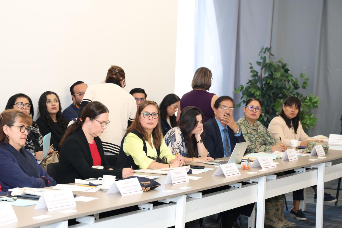 Participantes del conversatorio “Educación permanente en salud: un motor del cambio y la calidad en los servicios de atención”