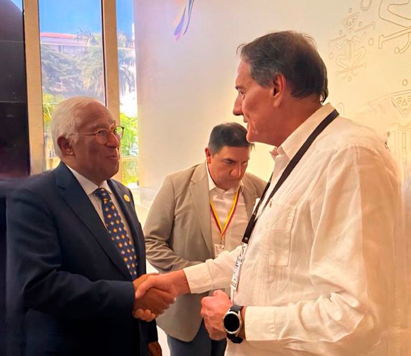 Dr. Jarbas con el Sr. Antonio Costa