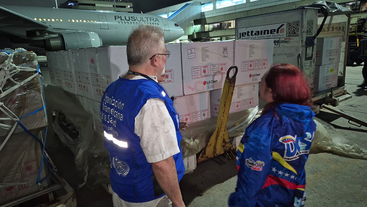 Recepción de lote de vacunas IPV en aeropuerto internacional Simón Bolívar