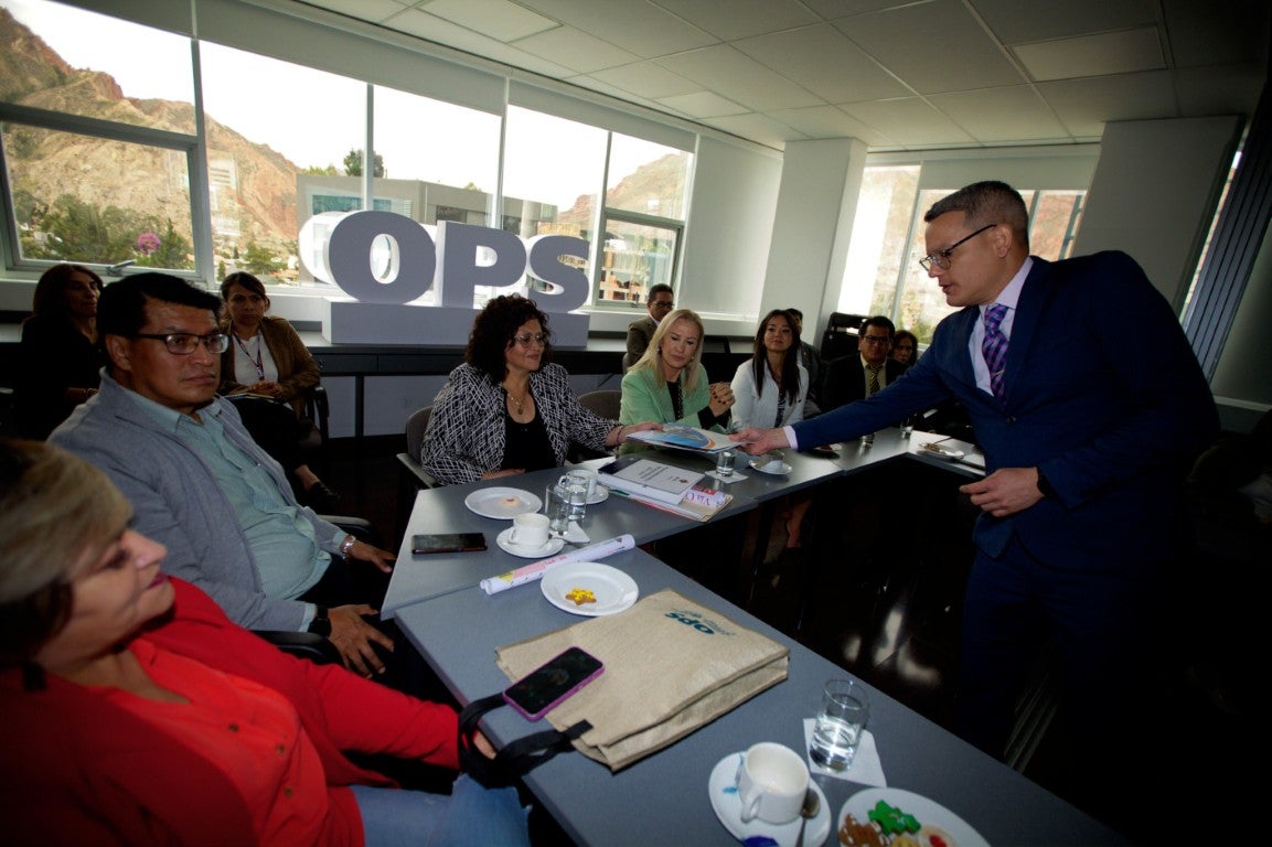 visita Ministra de Salud y Deportes a OPS Bolivia