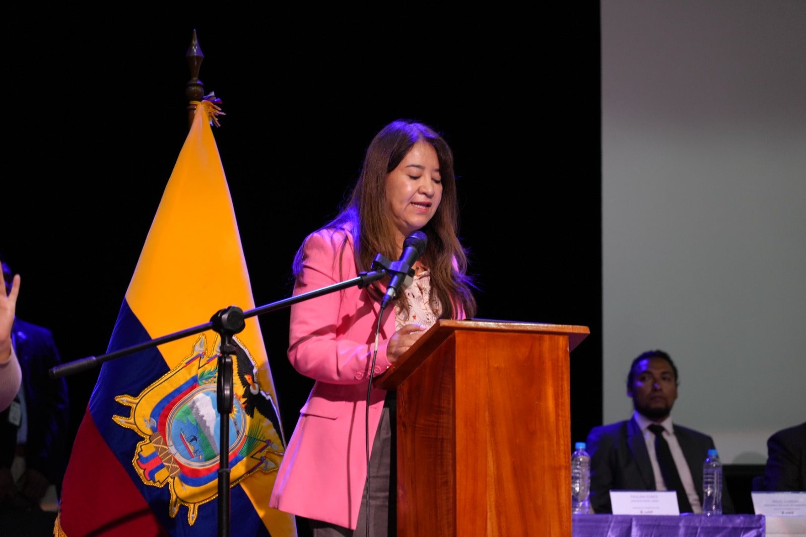 Sonia Quezada, representante de OPS/OMS Ecuador, interviene durante la firma simbólica del Pacto Nacional por la Salud Mental en Ecuador