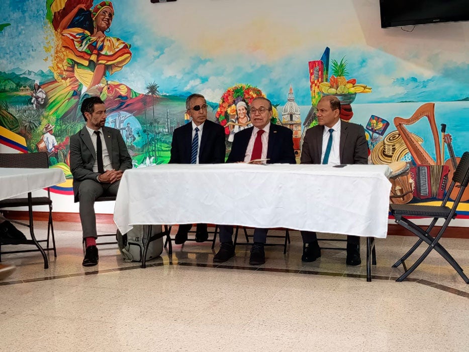 Mesa principal en lasos de coperacion en ATencion Primaria