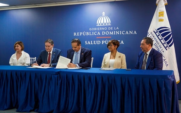Durante la firma