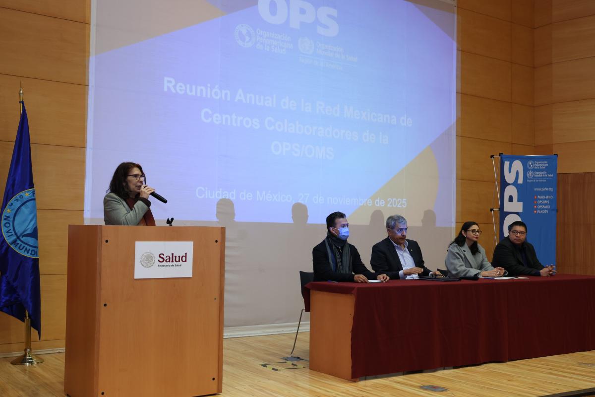 Autoridades participantes de la inauguración de la Reunión Anual de los Centros Colaboradores de la OPS/OMS