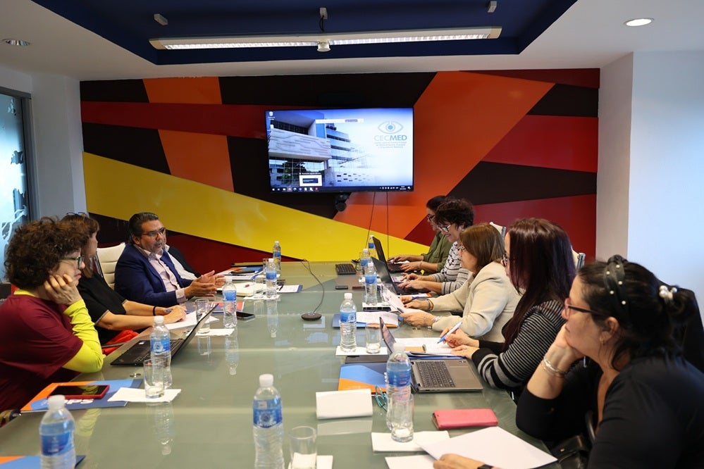 Segunda junta directiva CECMED