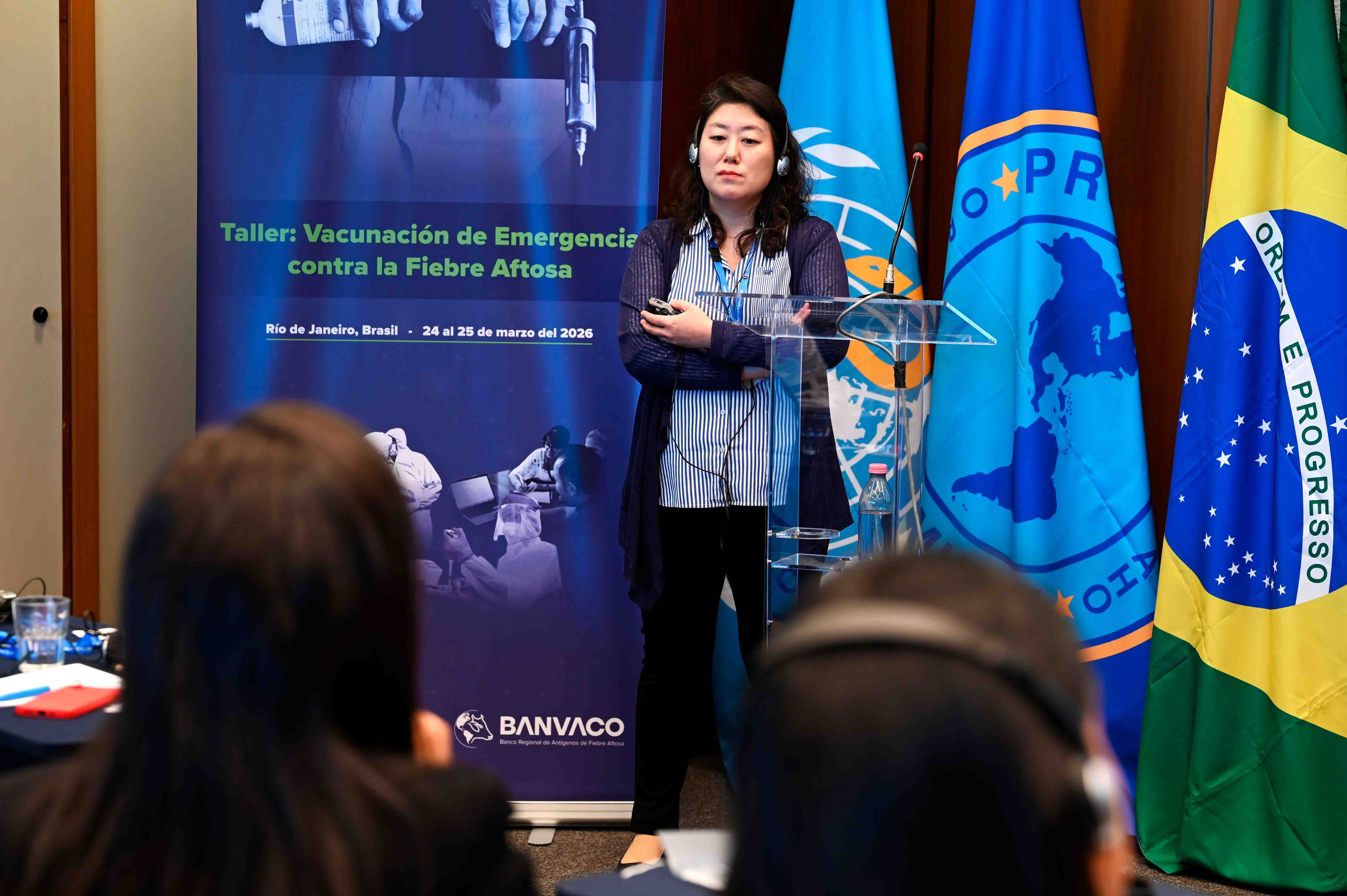 ""participantes del taller de vacunación de emergencia de fiebre aftosa
