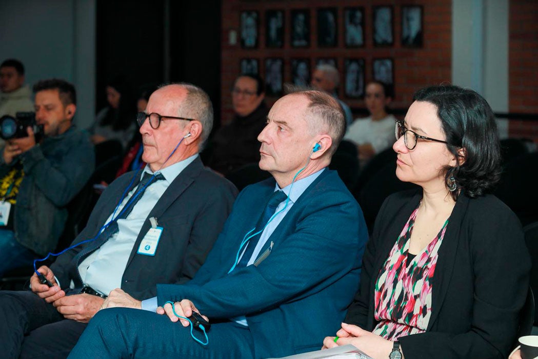 Asistentes en sesion de APS con el MSPS