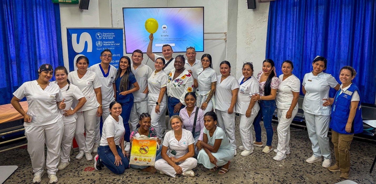 Bogotá, 24 de marzo de 2026. La Organización Panamericana de la Salud/Organización Mundial de la Salud (OPS/OMS) inició visitas de acompañamiento a 102 establecimientos de salud de primer nivel de atención del país para fortalecer la respuesta al brote de Fiebre Amarilla, gracias al apoyo de la Unión Europea.  El despliegue de la cooperación técnica, que se realiza en articulación con el Ministerio de Salud y Protección Social y las Secretarías Departamentales de Salud - 1