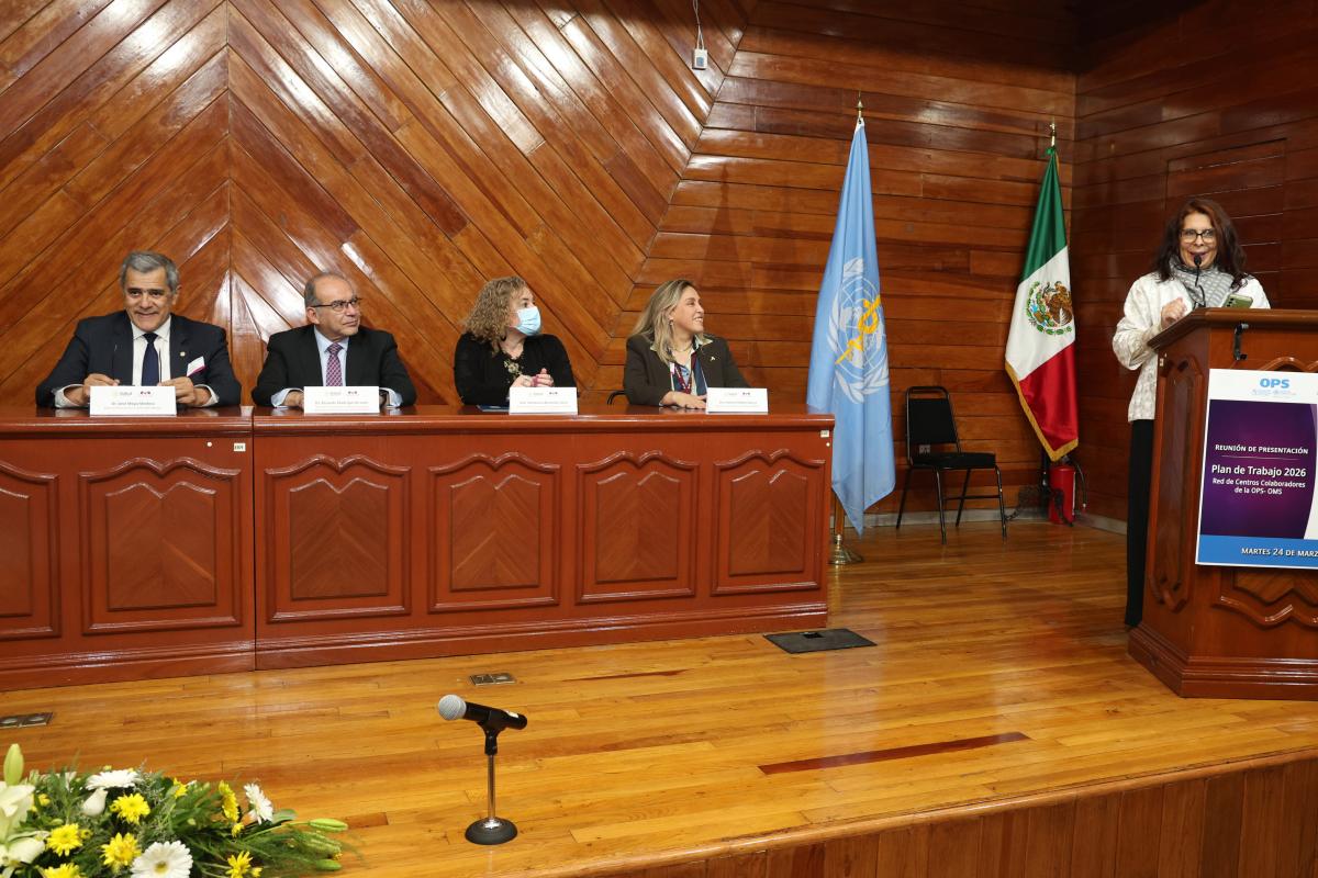 Autoridades durante la presentación Personas asistentes a la presentación del Plan de Trabajo 2026 de los Centros Colaboradores