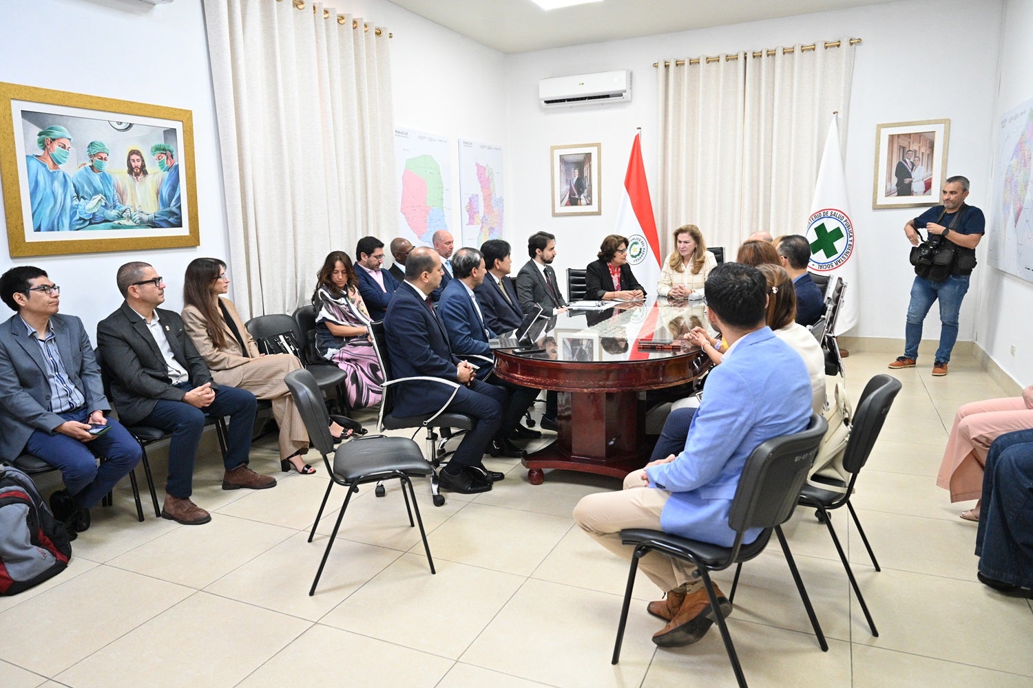 Presentación de resultados preliminares y recomendaciones a la Ministra de Salud, Dra. María Teresa Barán y su equipo. 