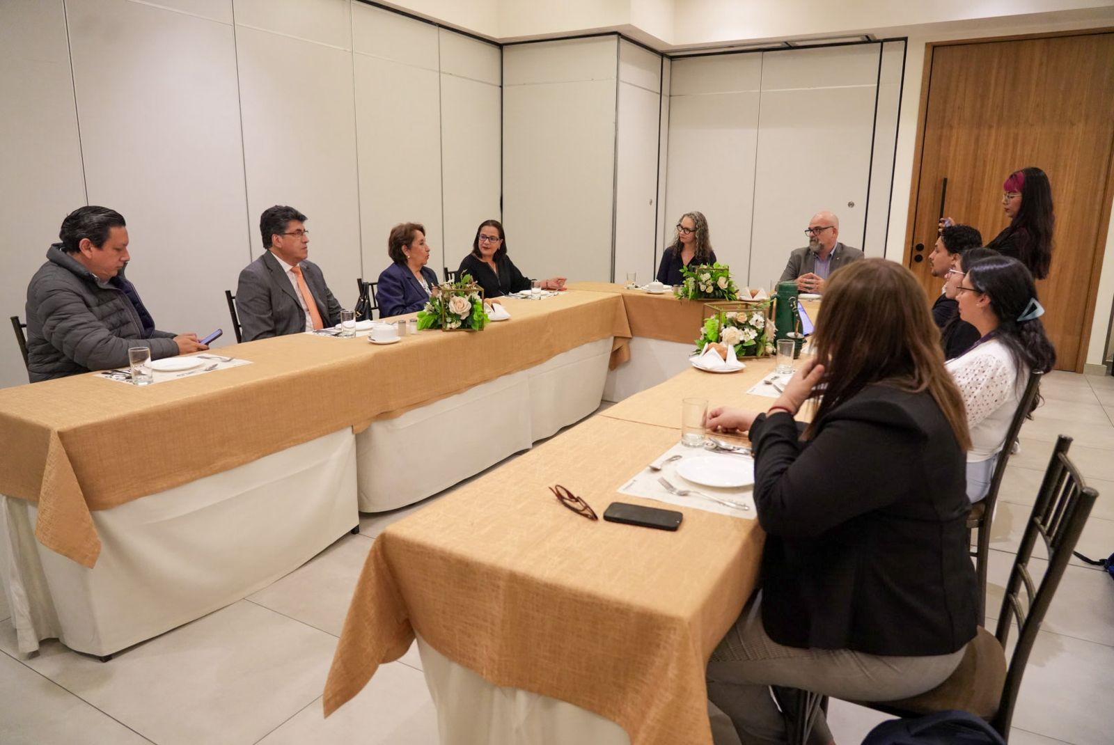 Reunión de gestión estratégica para impulsar el proyecto de producción nacional de suero antiofídico
