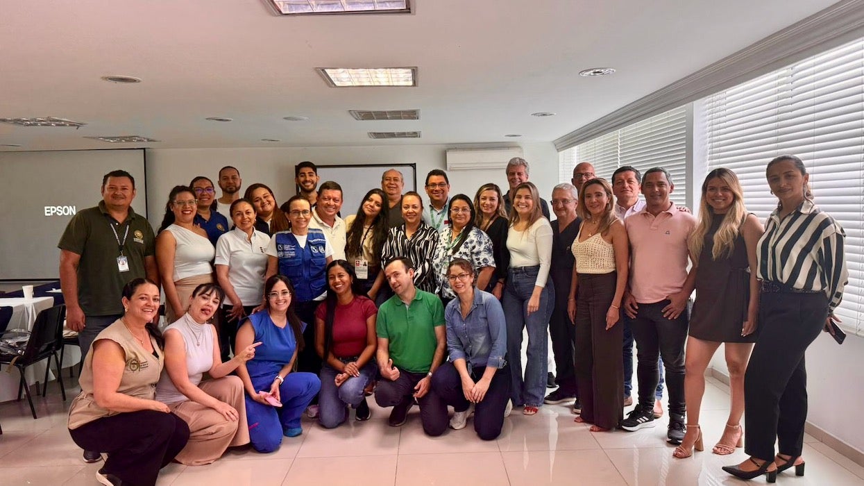 personas al final de un taller de formacion