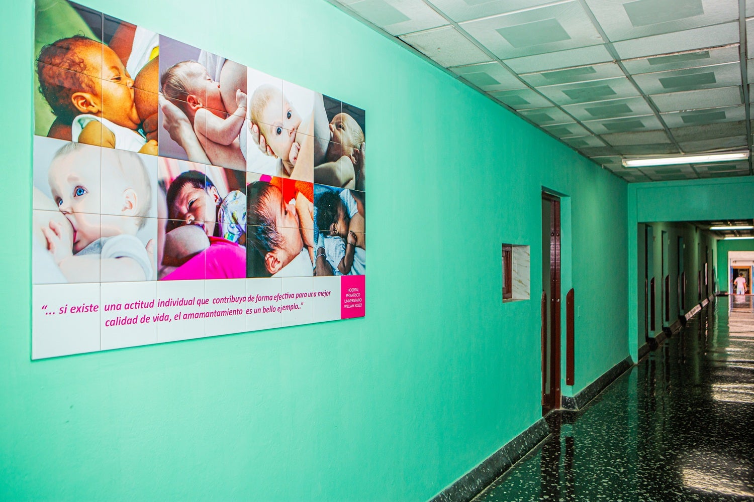 Mensaje sobre salud materno infantil en hospital pediátrico