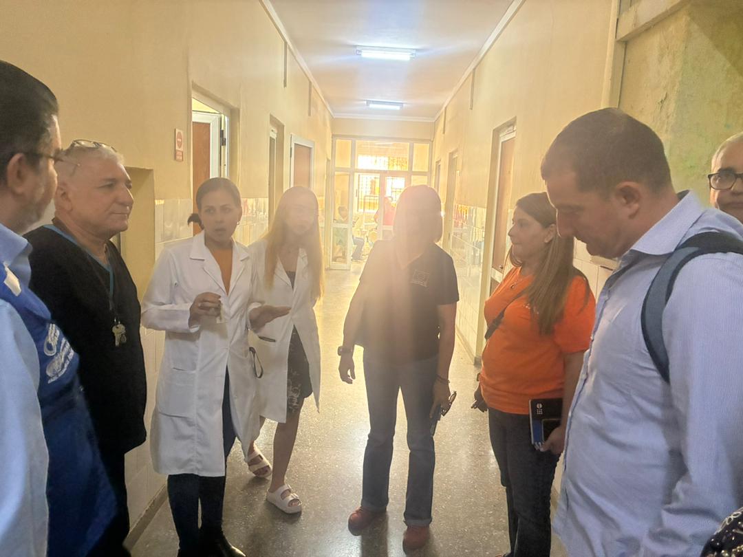 Visita de ECHO a policlínico en La Habana
