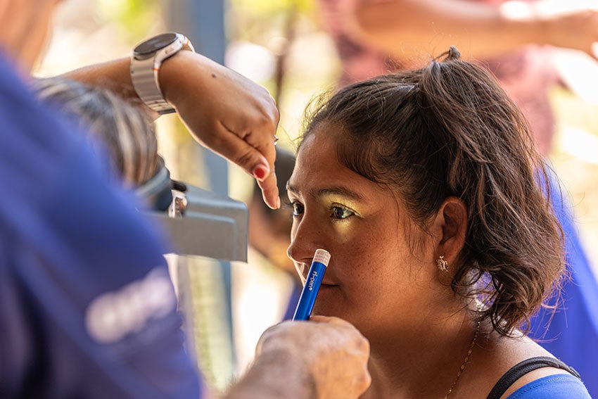 El Salvador elimina el tracoma como problema de salud pública