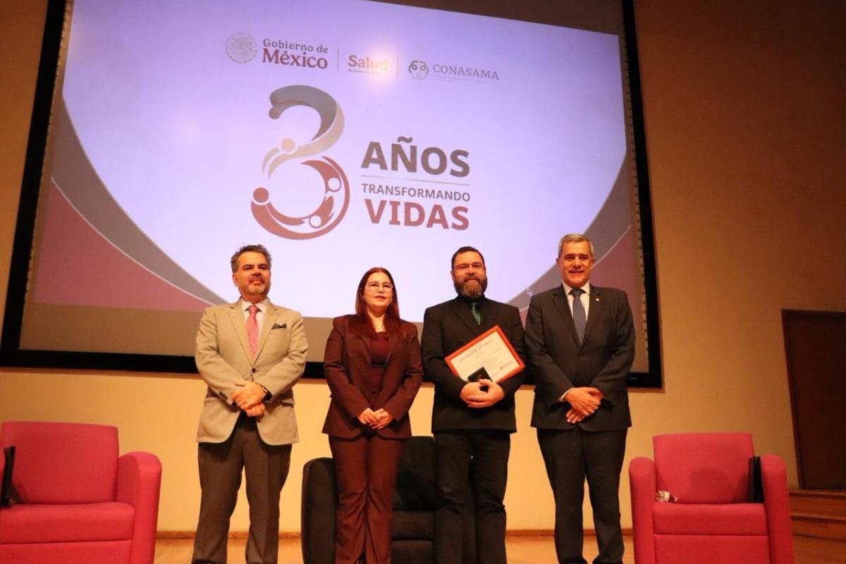 Autoridades en la entrega del Premio de la OMS