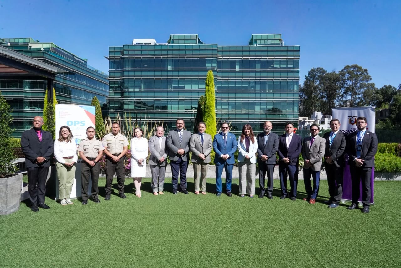 Autoridades y equipos técnicos que se reunieron para integrar la Comisión Nacional para el Proceso de Transición a la CIE-11